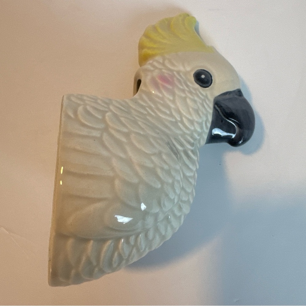 Ceramic Succulent Bird Parrot Cockatiel Magnate Planter Wall Pocket